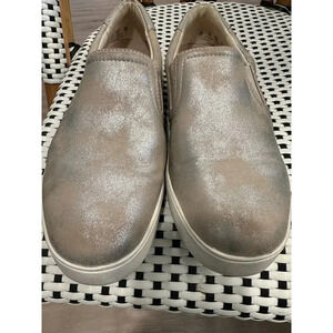Dr Scholl’s Metallic Slip on sneaker size 8